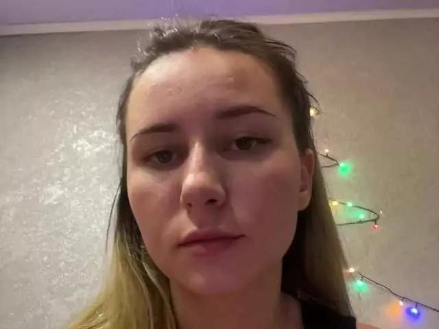 Alisa21-1 on BongaCams 