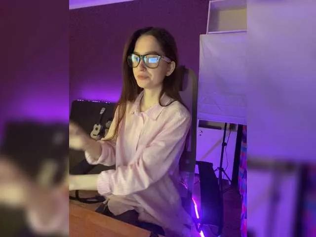 whiteTEAa on BongaCams 