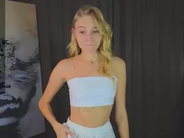 emilyhewell on Chaturbate 