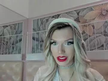 sexymiatrans on Chaturbate 