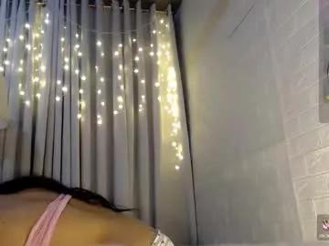 ts_pinayfoxxy18 on Chaturbate 