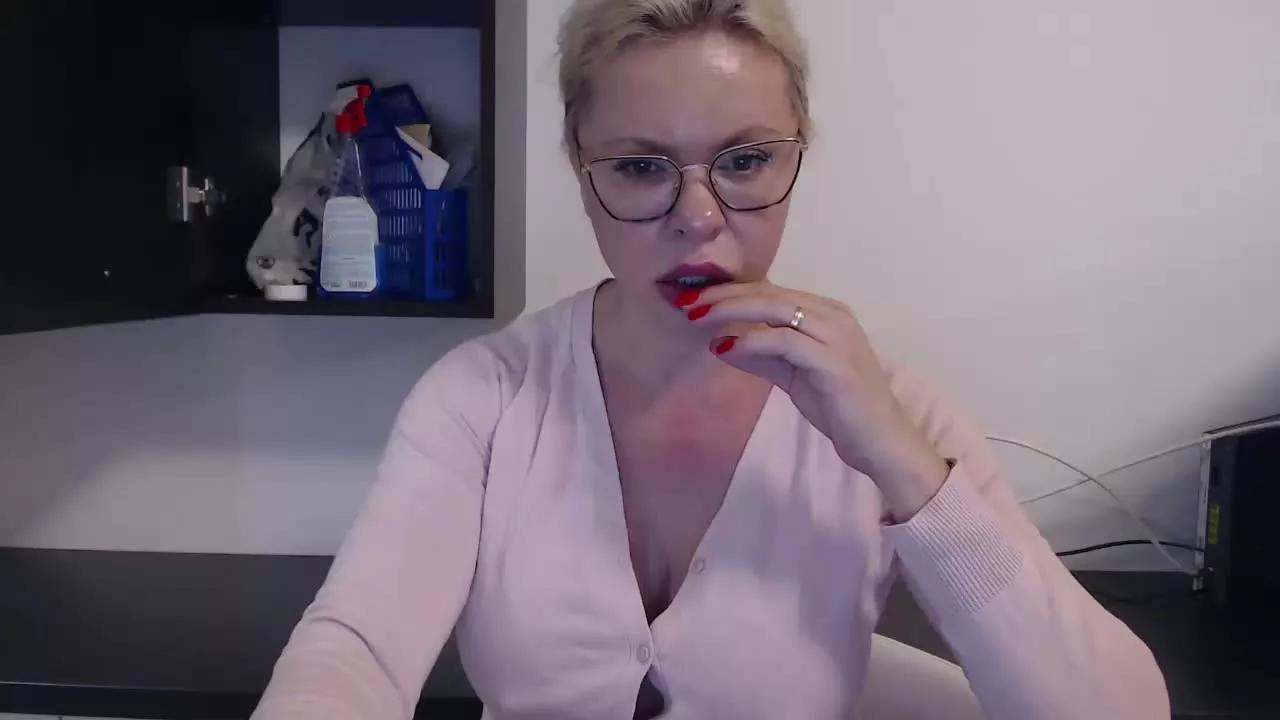 ACheatingwife on Streamray 