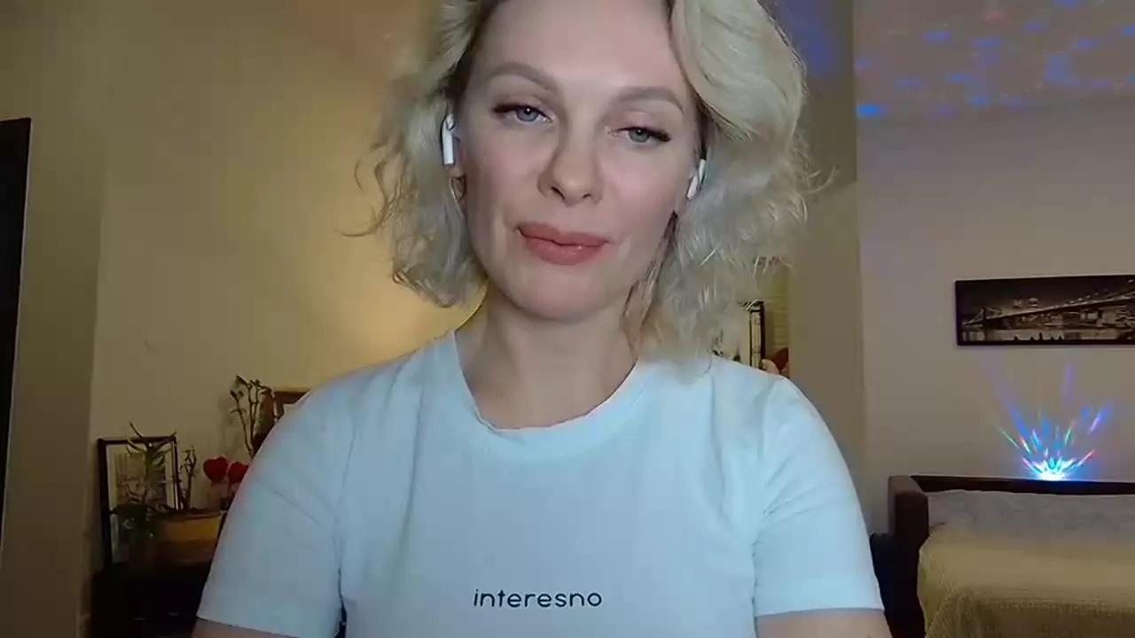 beautifulkollettee on Streamray 