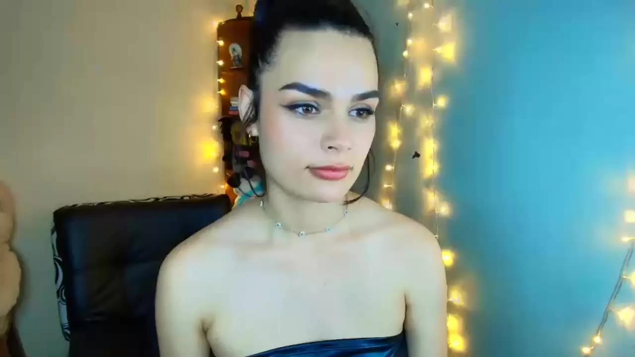 CharlotteBroownie on Streamray 