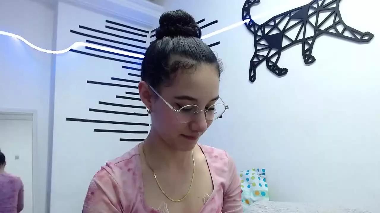 JennMuriel on Streamray 