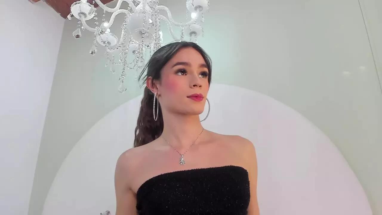 MarianaSynnTS on Streamray 