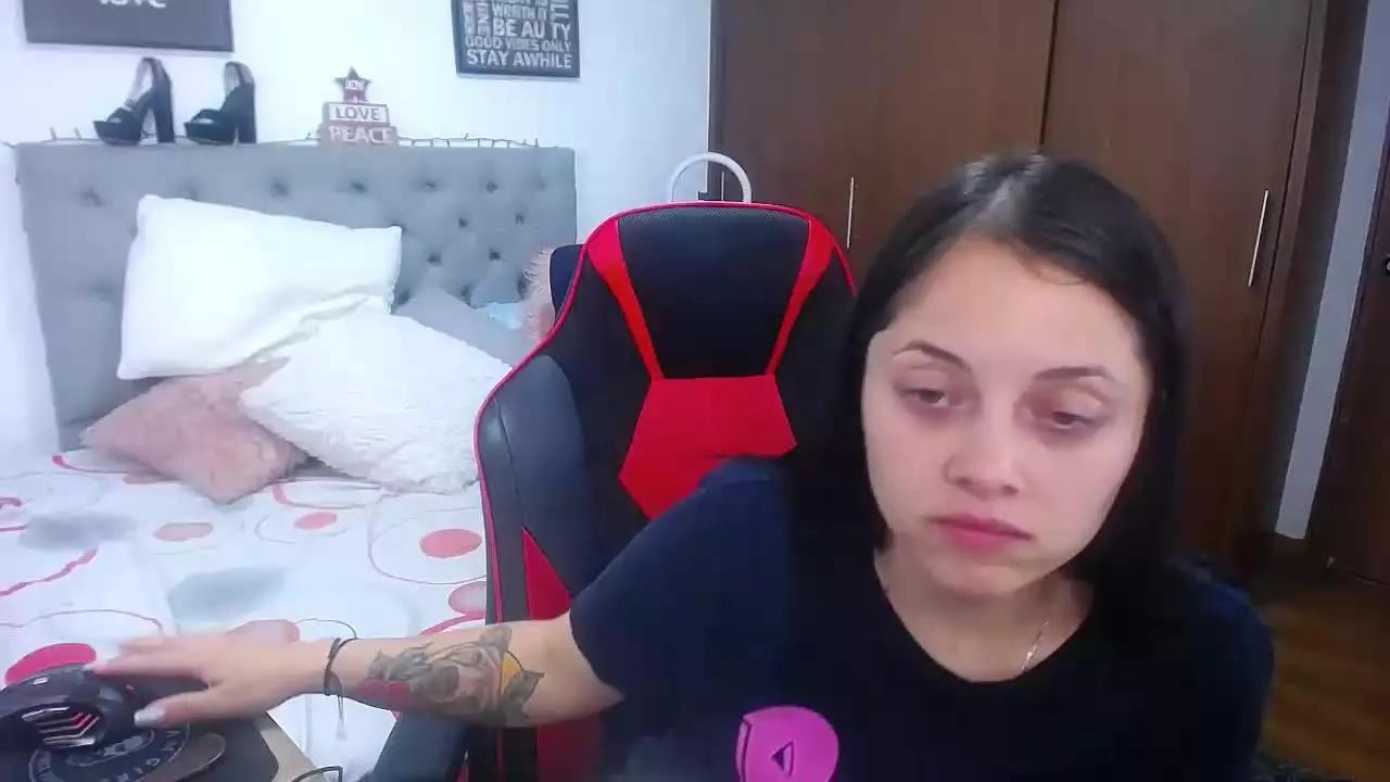 MeghanAss1 on Streamray 