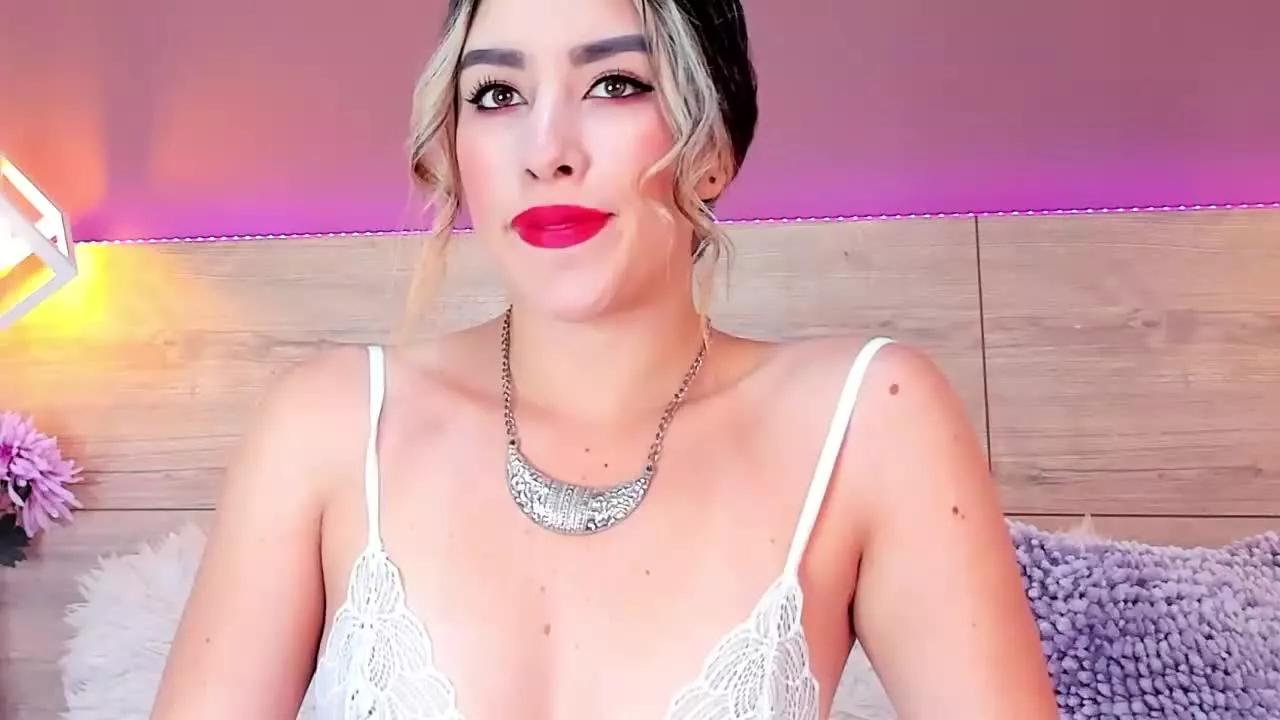 ValeriaGuzman on Streamray 