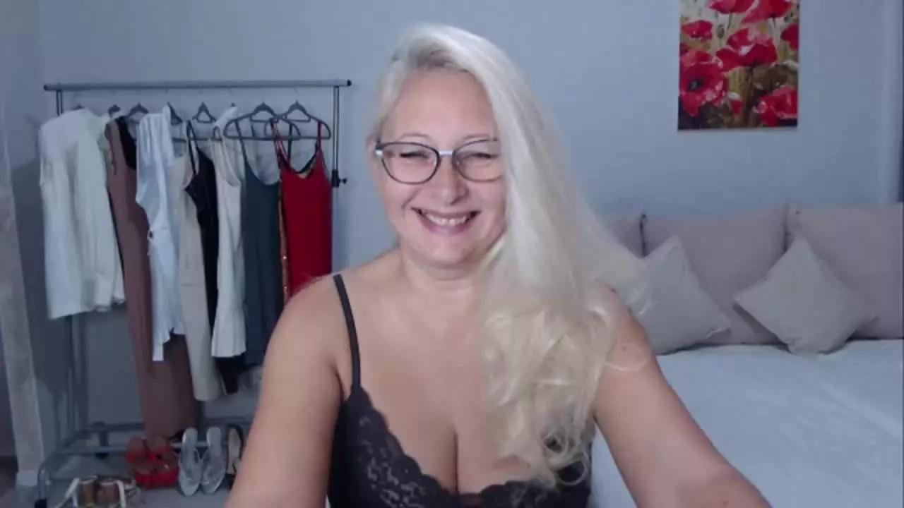 ValeriaSharm on Streamray 