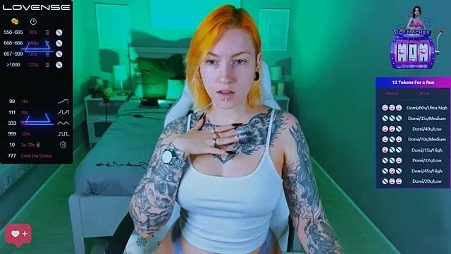 IvyHoney on StripChat 